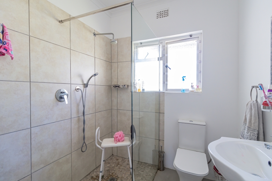 4 Bedroom Property for Sale in Yzerfontein Western Cape